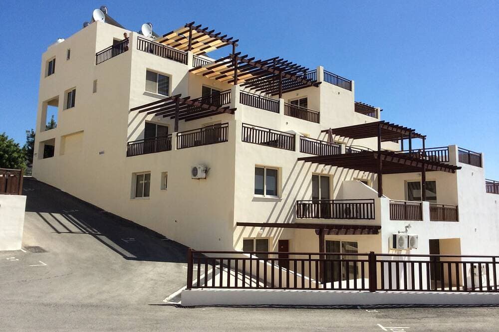 Foto 6 von 14: Schöne Penthouse-Wohnung mit 2 Schlafzimmern in Peyia. Gemeinschaftspool - Free WiFi