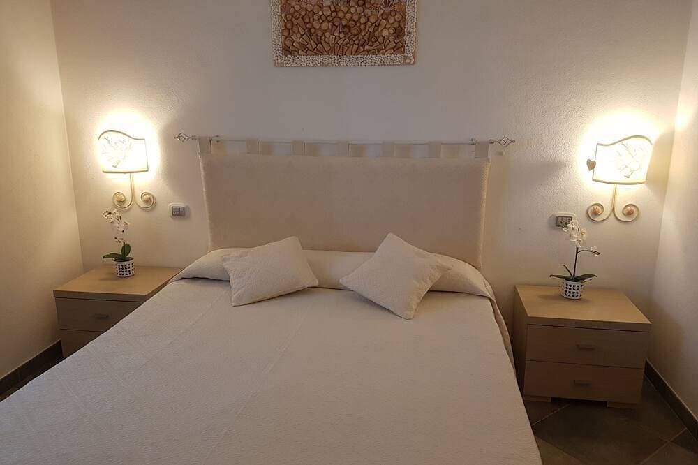 Foto 2 von 25: Rena Majore Exclusive Villa With Private Pool And Mediterranean Garden