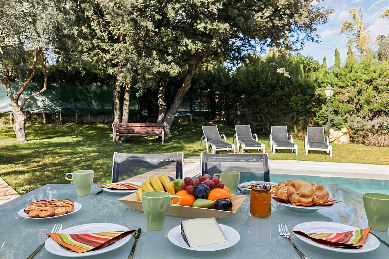 Foto 13 von 33: Villa für 3 Personen mit Pool