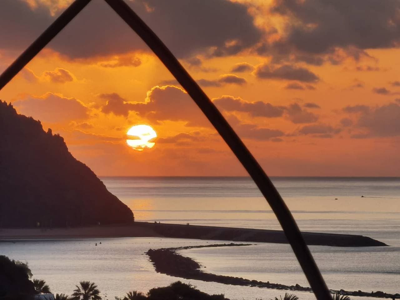 Foto 3 von 31: Ferienwohnung 'Atlantic Sunrise' mit Meerblick, WLAN und Klimaanlage