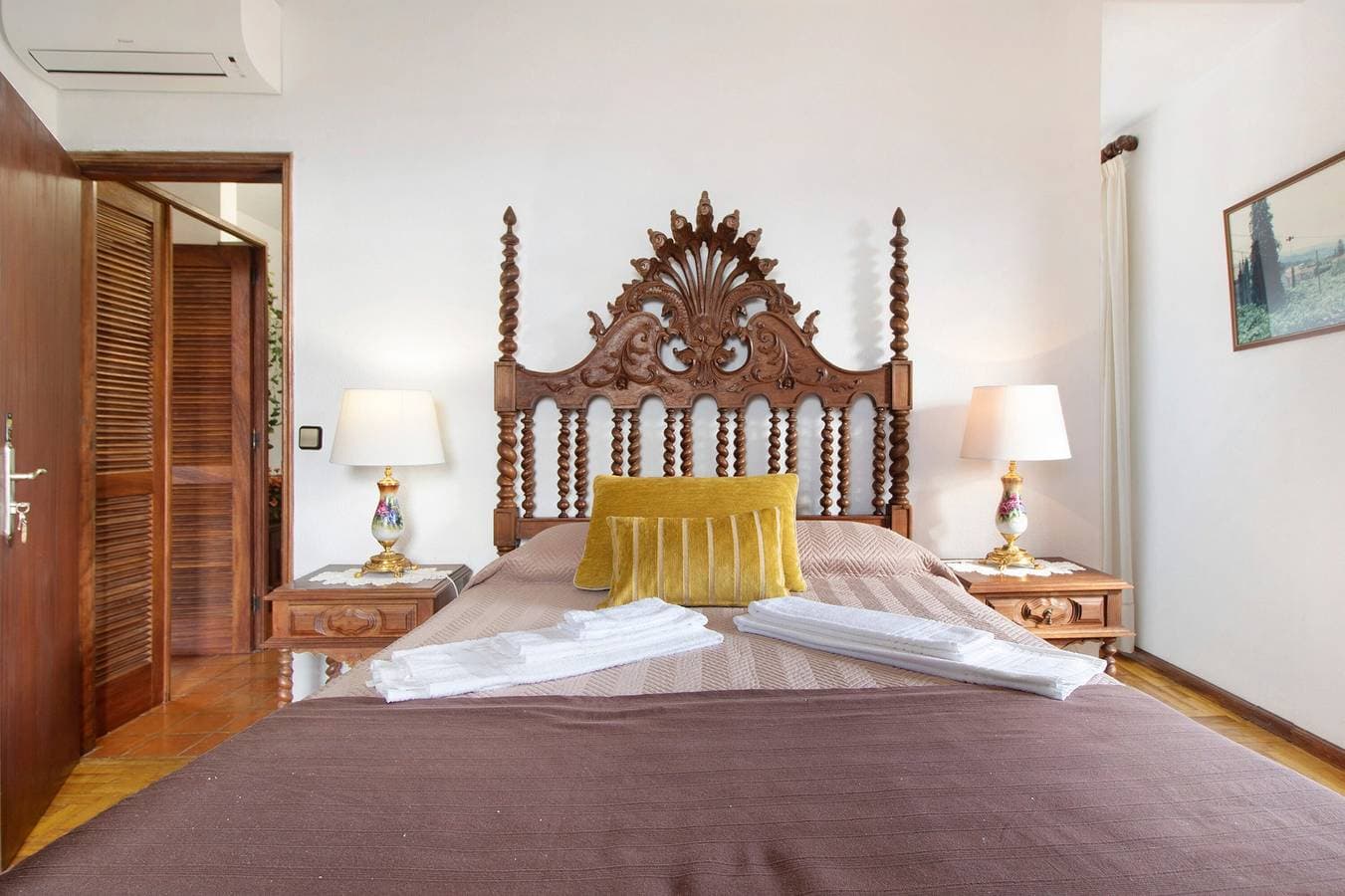 Foto 4 von 40: Zimmer 'Quarto 2 - Casa Do Adro' mit Bergblick, Wi-Fi und Klimaanlage