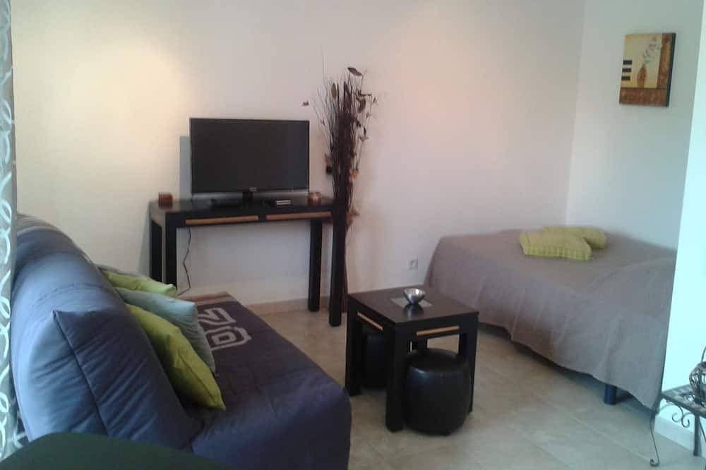 Foto 2 von 17: Schönes Studio, ruhig, nur 2 Minuten von der Marina von St Florent.