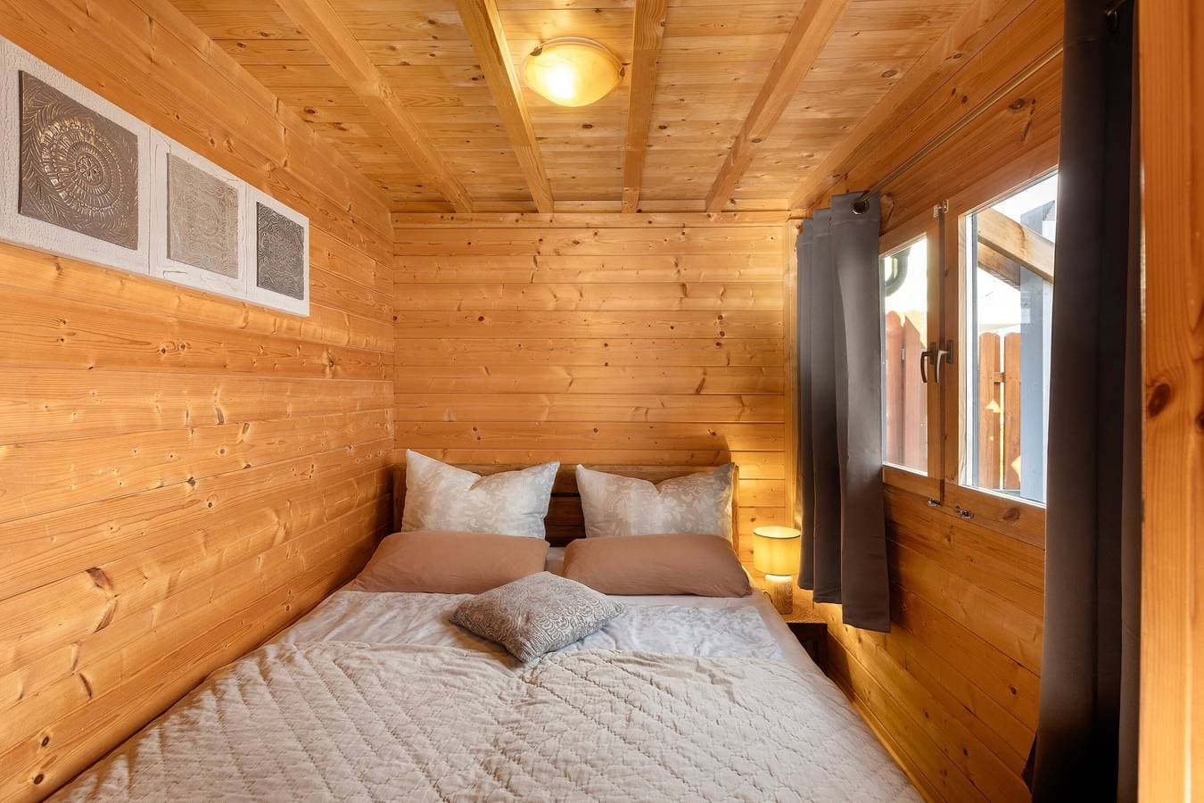 Foto 6 von 10: Ferienwohnung 'Ferienhaus Seebrise - Marina Mücheln' mit Seeblick, Wi-Fi und Klimaanlage