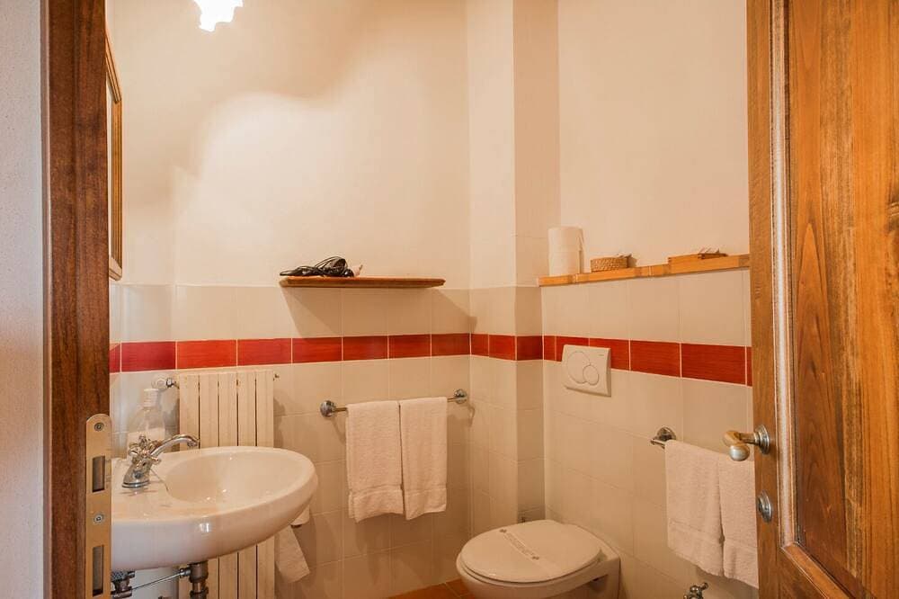 Foto 3 von 8: Borgo Bottaia, auf Florenz Hügel (3 Pax)