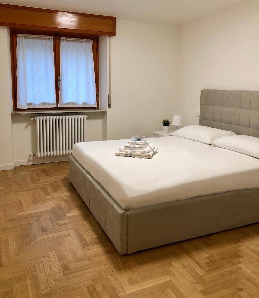 Foto 11 von 42: Three-Bedroom Apartment