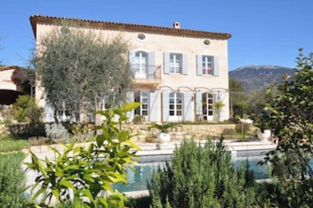 Foto 10 von 30: Große Familienvilla mit Klima und privatem Pool in Provence Côte d’Azur