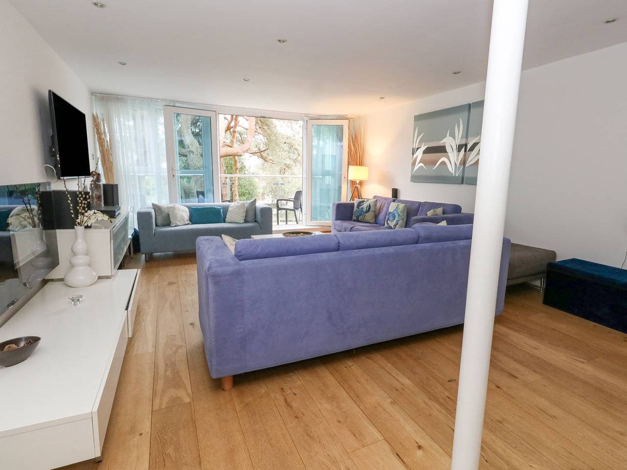 Foto 4 von 50: Cottage für 8 Personen mit Balkon