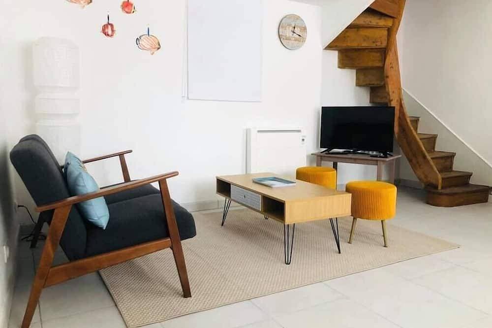 2 bedroom town house, la petite Aure 1