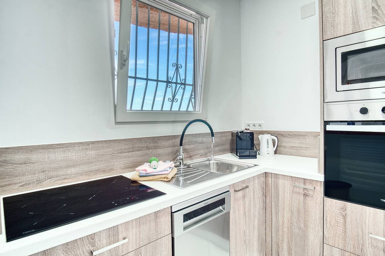 Foto 6 von 44: Ferienhaus 'Brandy' mit Meerblick, WLAN und Klimaanlage