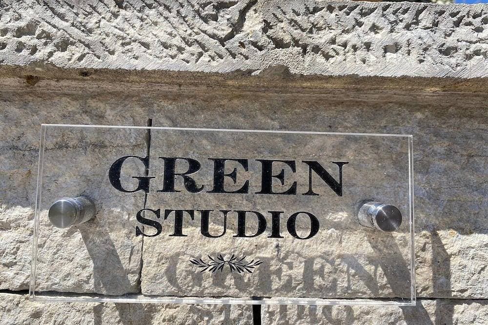 Foto 4 von 12: Green studio in delightful Katsimatika with AC