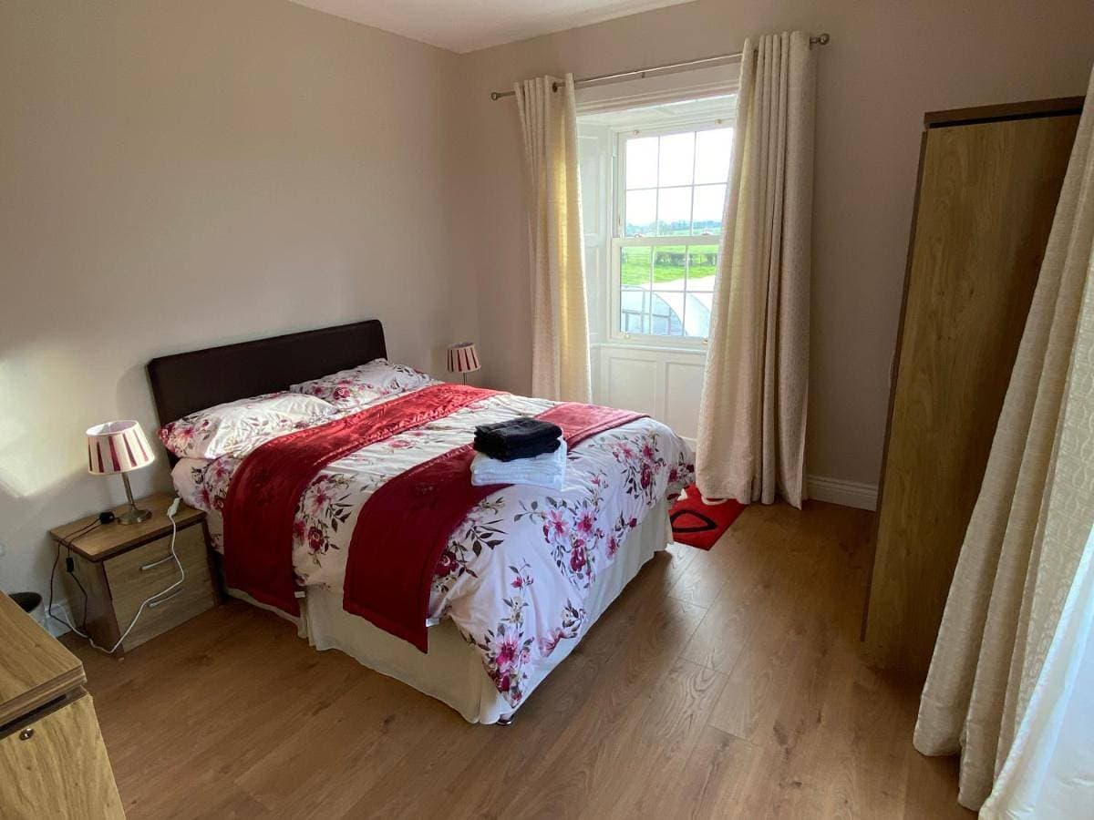 Foto 2 von 5: Double Room with Garden View