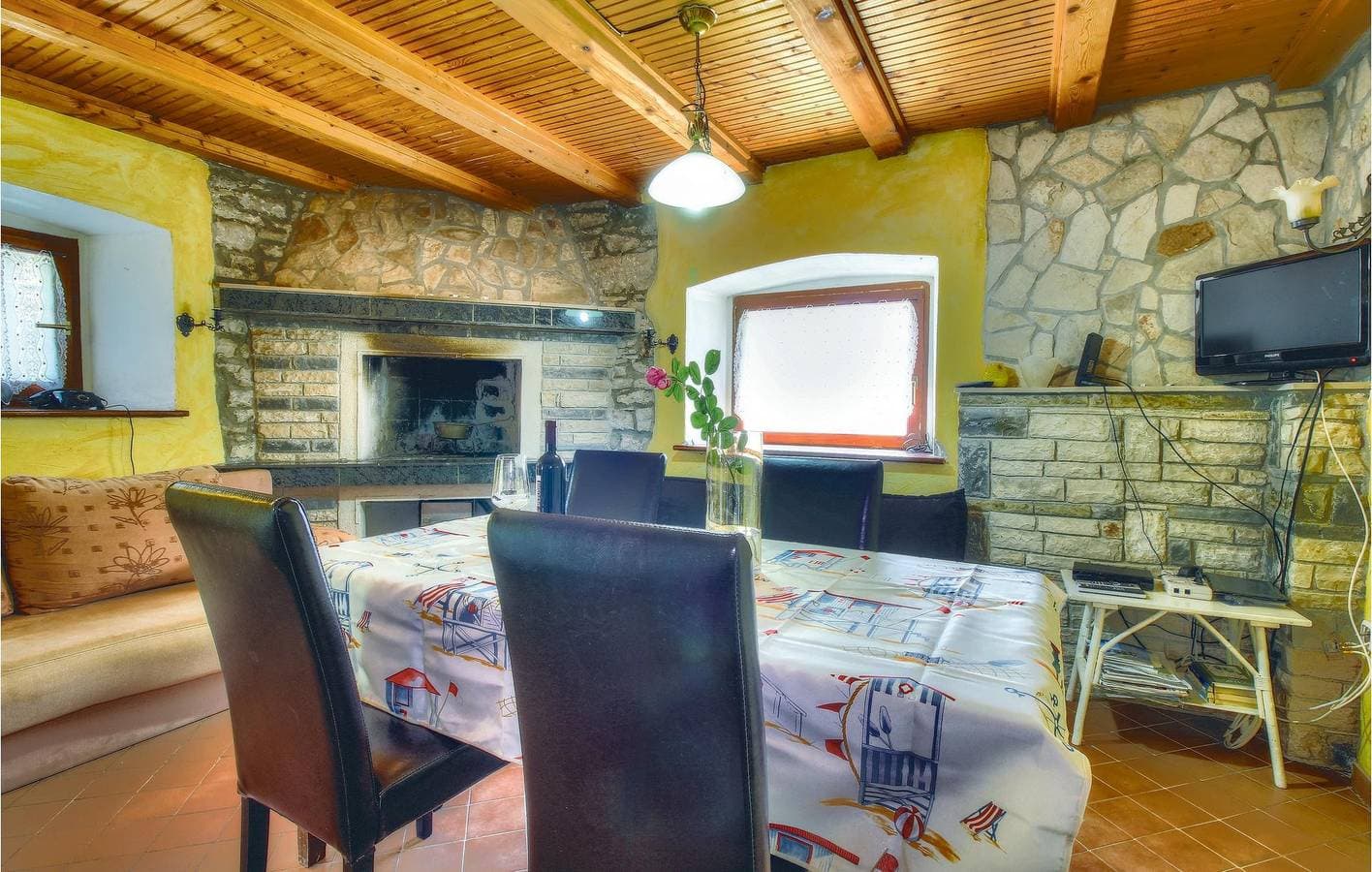 Foto 11 von 30: Moderne 2-Zimmer-Wohnung mit Terrasse, Parkplatz und WLAN in der Nähe von Sehenswürdigkeiten