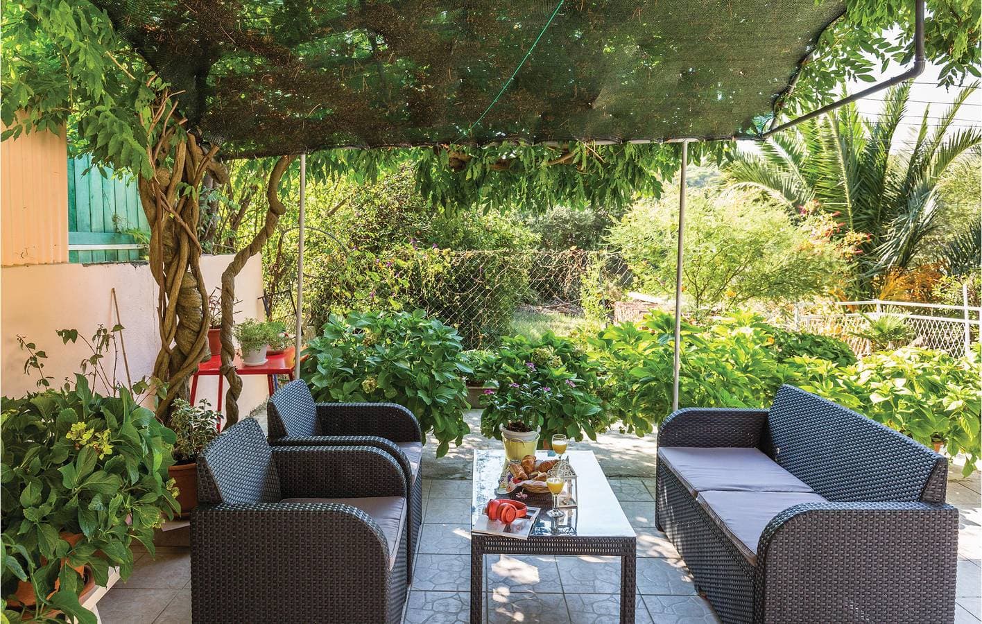 Foto 7 von 24: Gemütliche Ferienwohnung mit Terrasse in der Nähe der Küste von Makarska und mit Restaurants