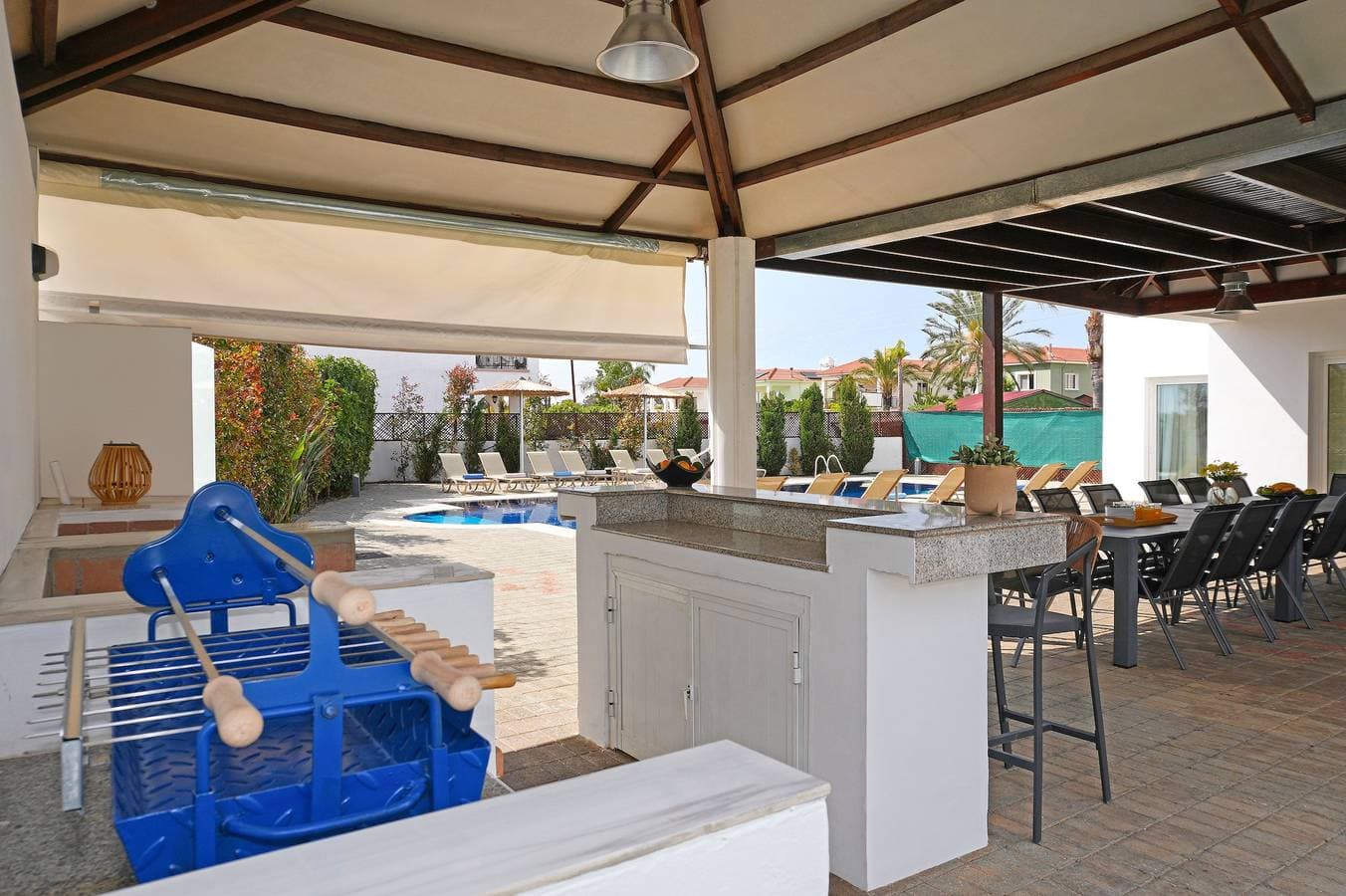 Foto 7 von 34: Villa für 16 Personen mit Balkon