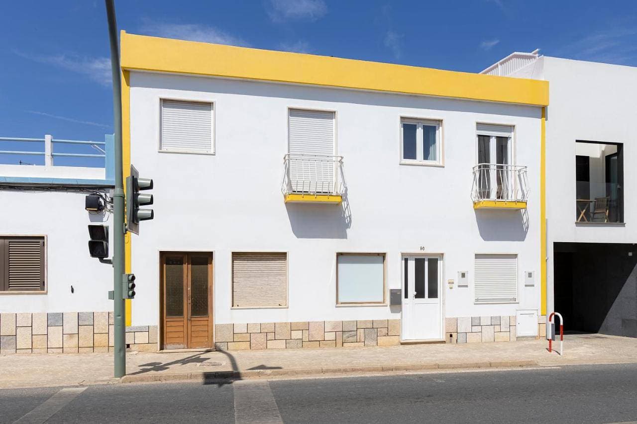 Foto 6 von 36: Three-Bedroom Apartment with Private Pool