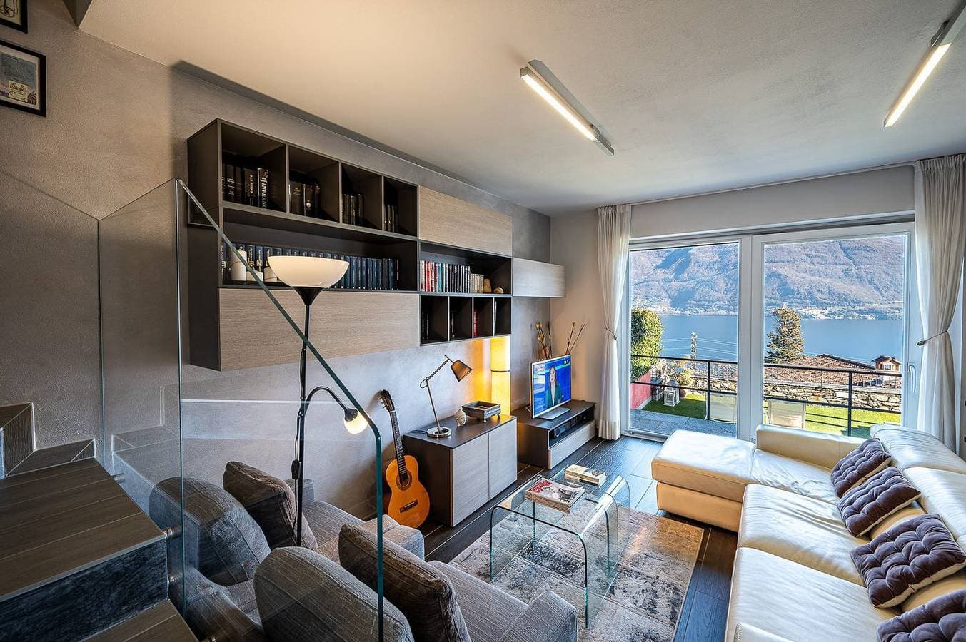 Foto 7 von 51: Casa Verde Ferienhaus mit Panorama-Seeblick