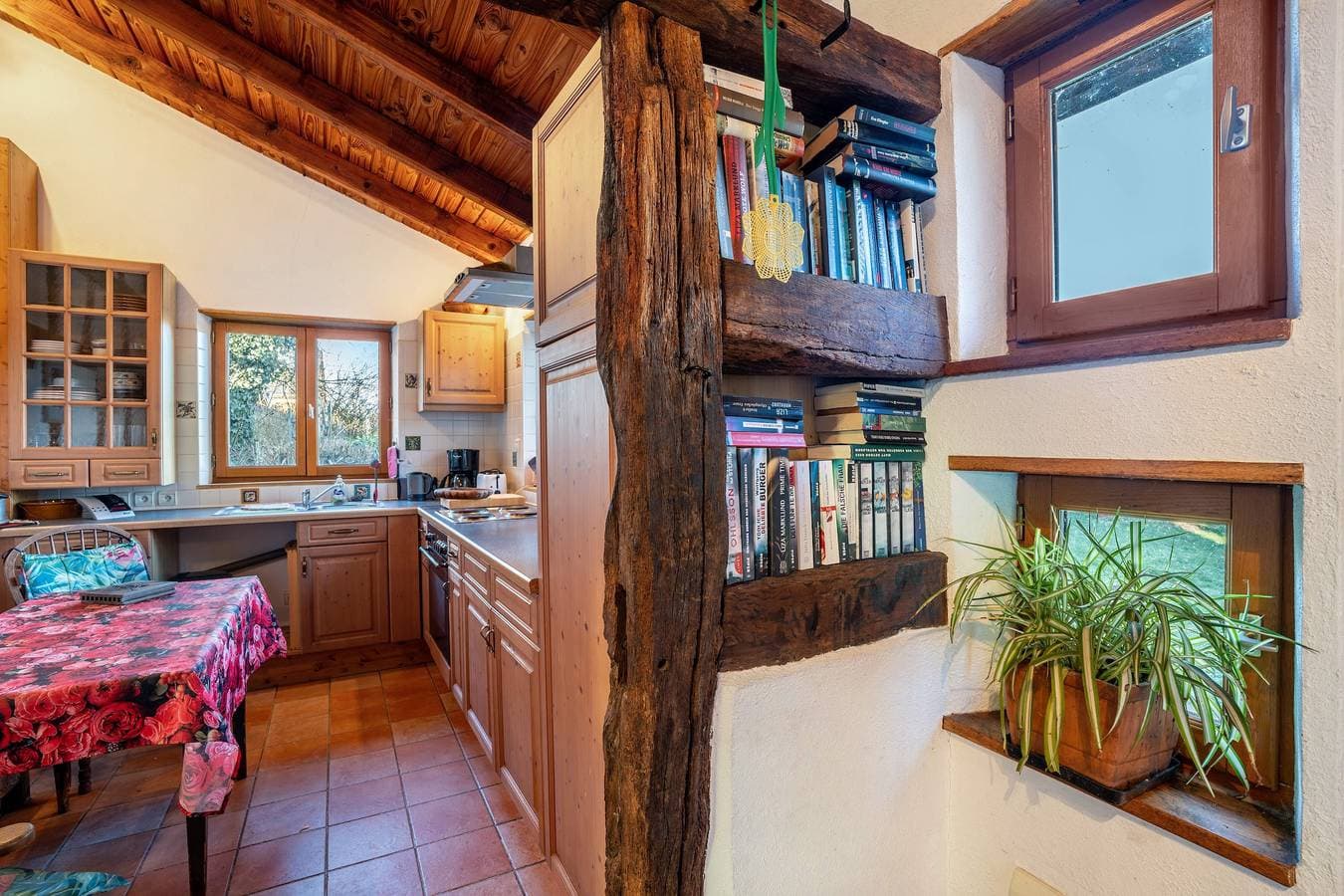 Foto 11 von 31: Ferienwohnung 'Fleurie' mit Gemeinschaftsterrasse, Gemeinschaftsgarten und Wi-Fi