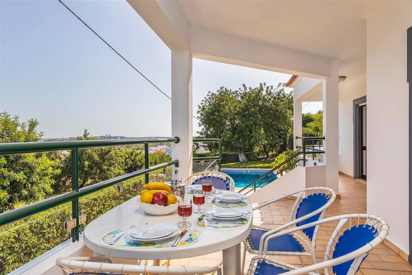 Foto 6 von 26: Villa Casa Moura mit Bergblick, Pool und WLAN