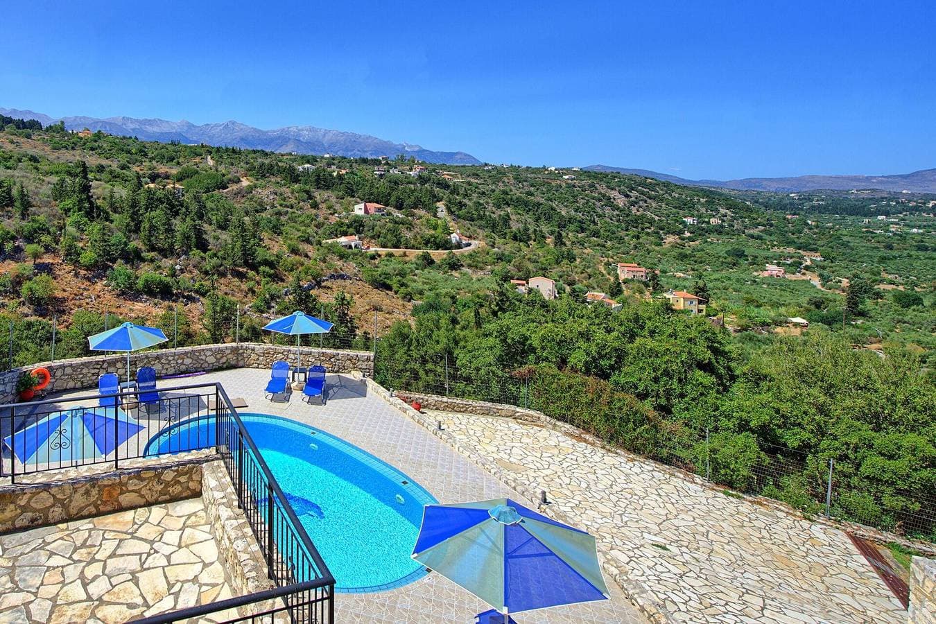 Foto 1 von 57: Villa für 16 Personen mit Pool