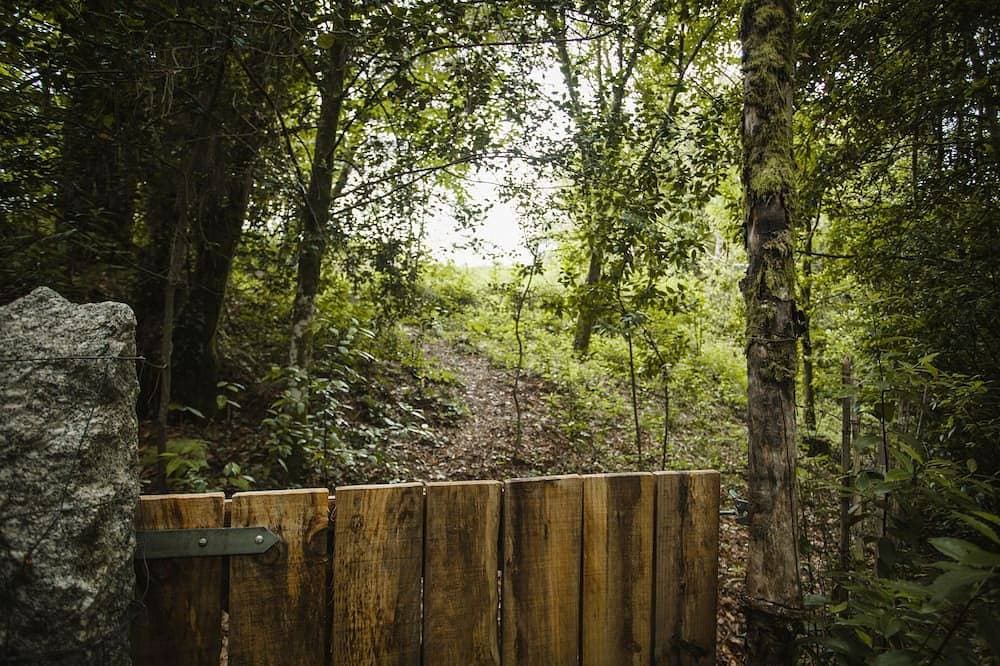 Foto 7 von 18: One of two private and intimate casitas. Surrounded by nature.