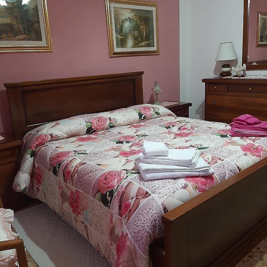Foto 2 von 14: Triple Room with Shared Bathroom