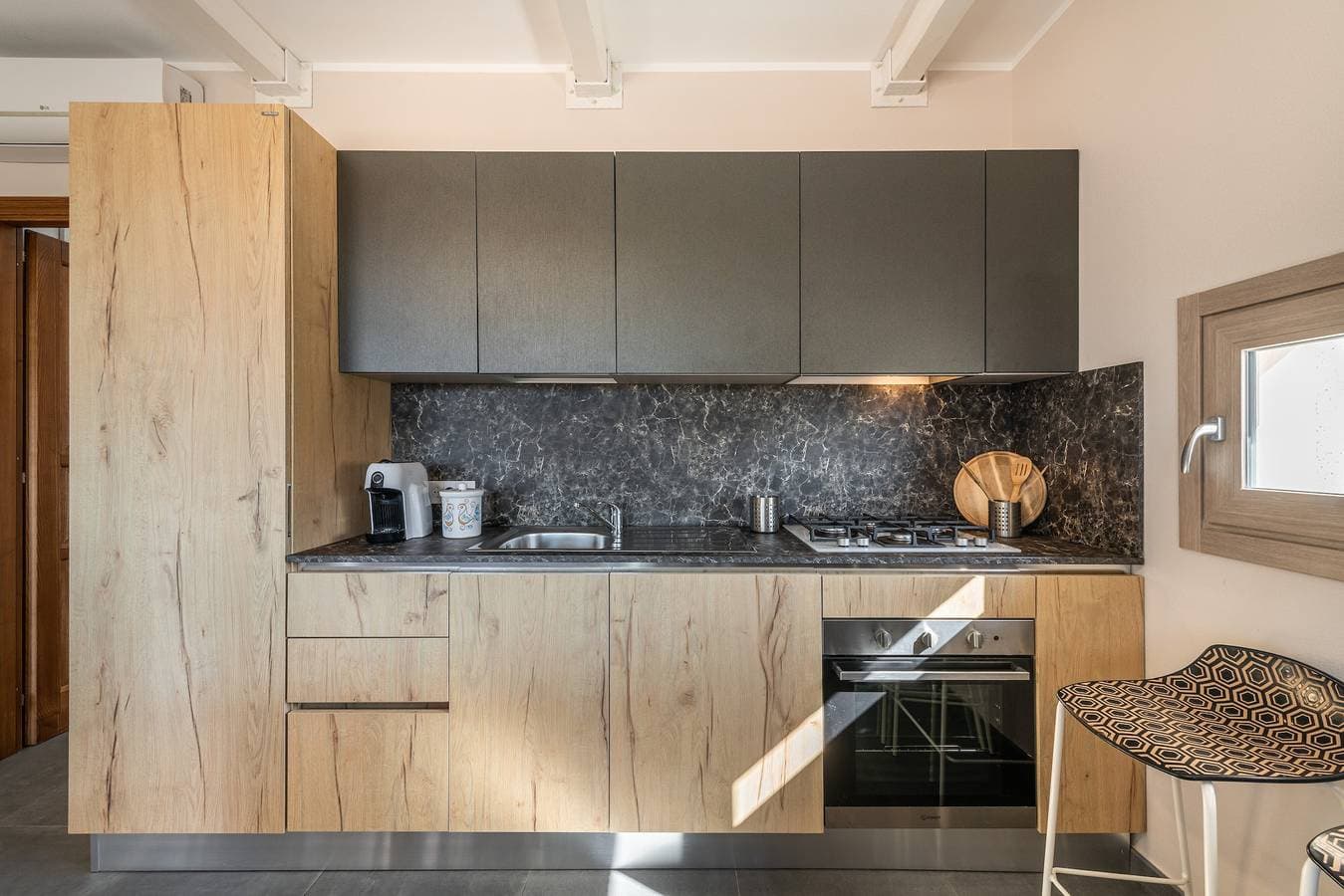 Foto 8 von 40: Luxuriöses Ferienhaus mit Pool, Terrasse, WLAN und Klimaanlage; Parkplätze vorhanden, Kleinere Haustiere erlaubt