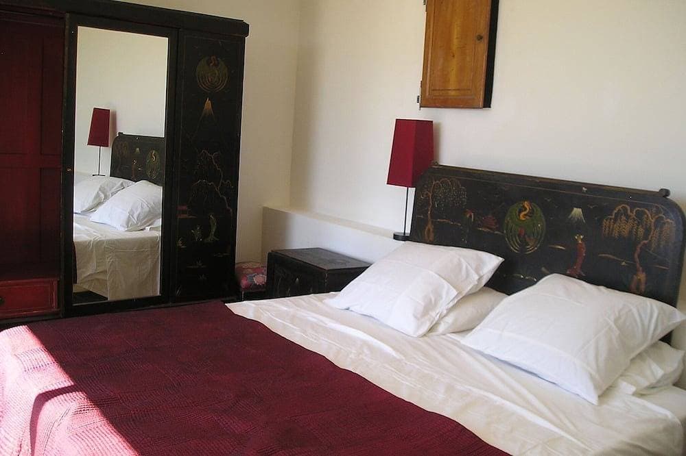 Foto 2 von 28: Renoviertes Dorfhaus am Hang gelegen mit Privatpool & toller Aussicht