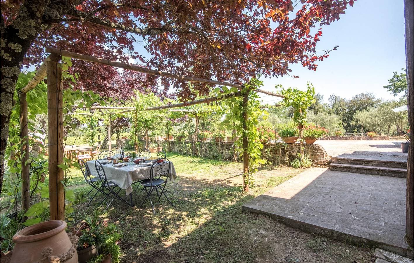Foto 12 von 29: Gartenwohnung in der Nähe des Flusses Tressa und des Lago de Le Coste