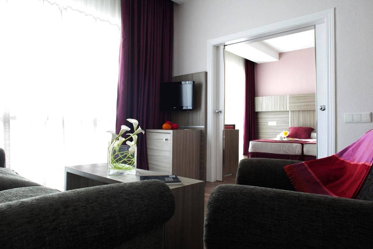 Hotel Serrano by Silken 1
