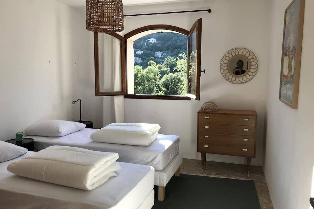 Foto 4 von 23: Hübsches Haus, 5 Schlafzimmer 300 m vom Strand entfernt.