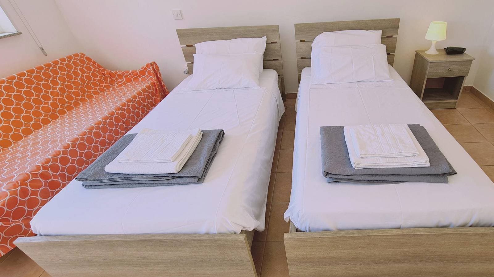 Foto 12 von 34: 49 An- Nissi Heaven Studio