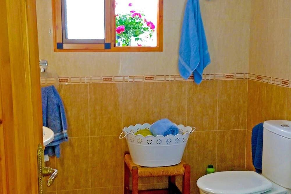 Foto 4 von 30: Classic Andalusian Villa, Surrounded By Orange Trees, Fountains. Private Pool.