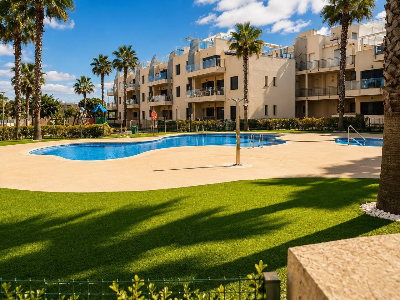 Foto 2 von 20: Campoamor Beach House