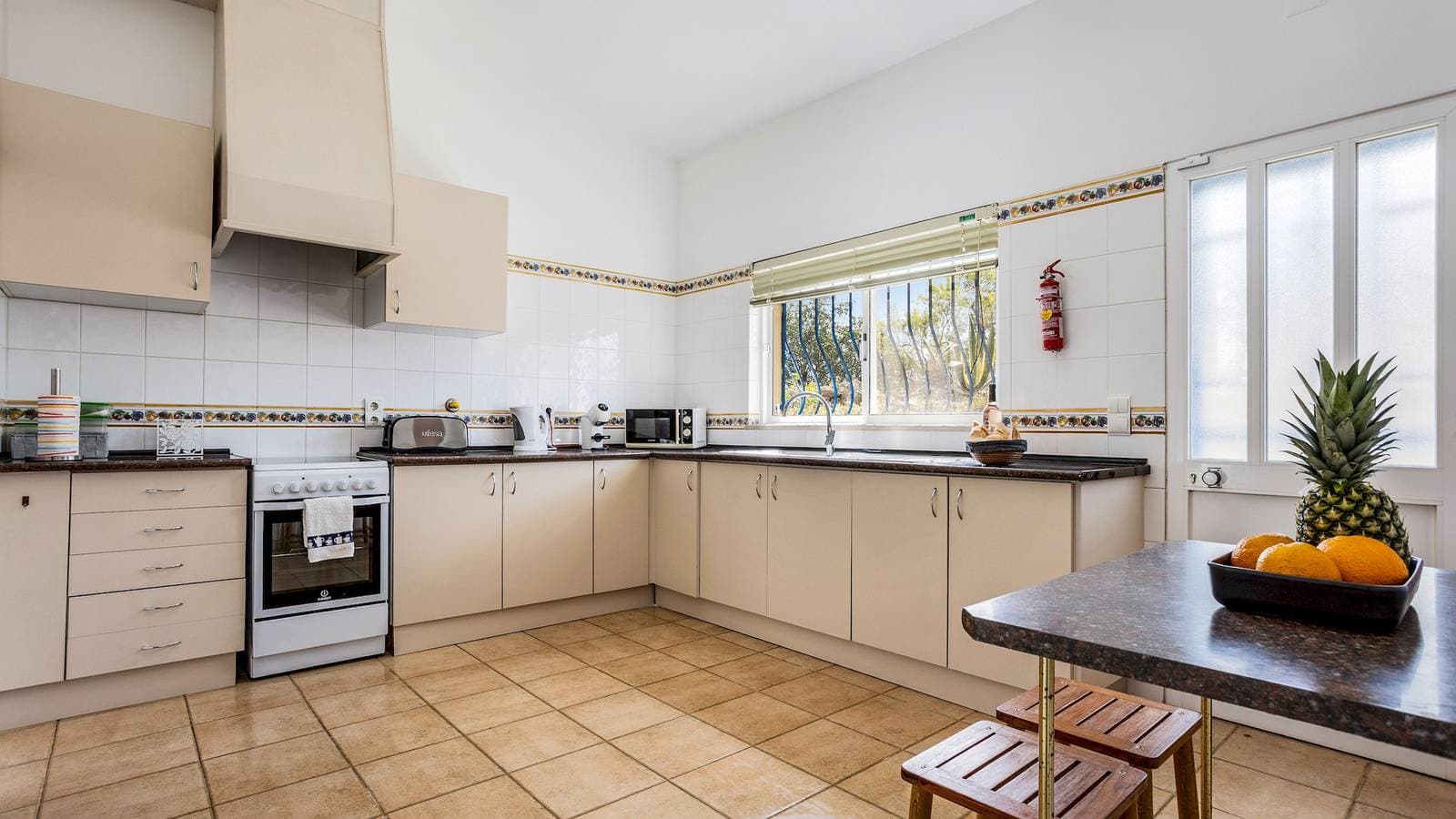 Foto 12 von 32: Villa für 6 Personen mit Terrasse