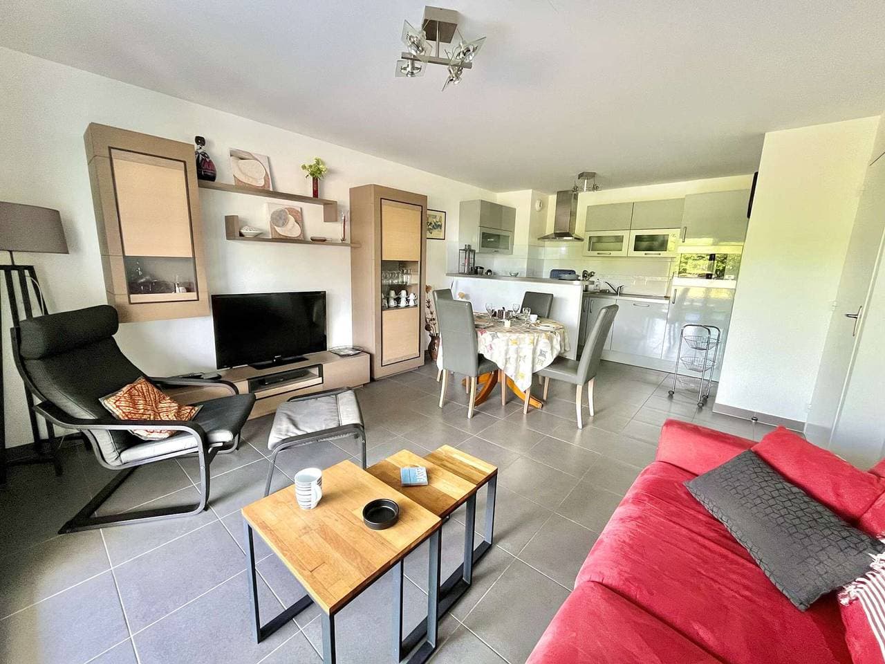 Foto 2 von 15: Étel - Schönes 2-Zimmer-Apartment mit Balkon und Wifi - Haustiere Erlaubt