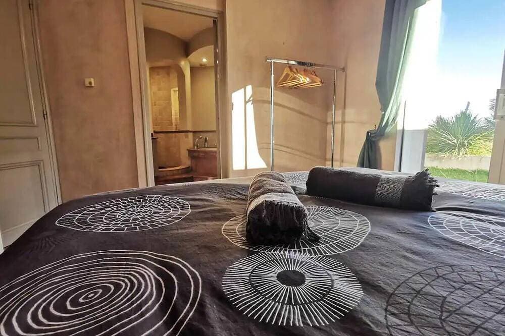 Foto 7 von 30: La villa du Bion*Private pool*Jacuzzi*Clim*Terrace 13250 Saint-Chamas