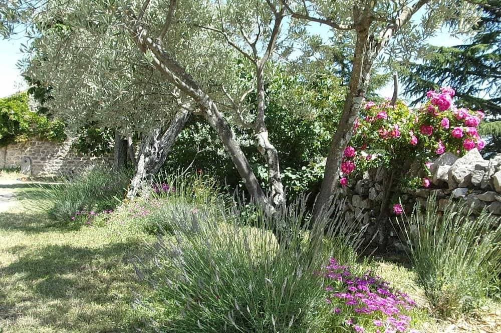 Foto 13 von 21: Gîte *** la Fenière 70m², 4 pers, 2 bedrooms, nature, charm, heated pool