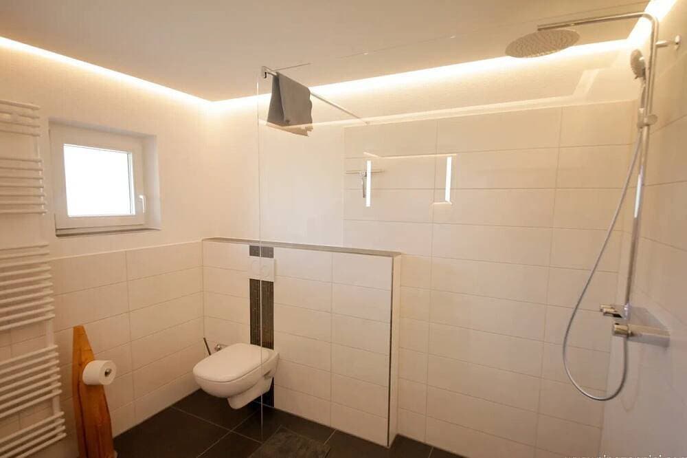 Foto 10 von 19: Ferienwohnung 'Abendgrund' mit privater Terrasse, Gemeinschaftsgarten und WLAN
