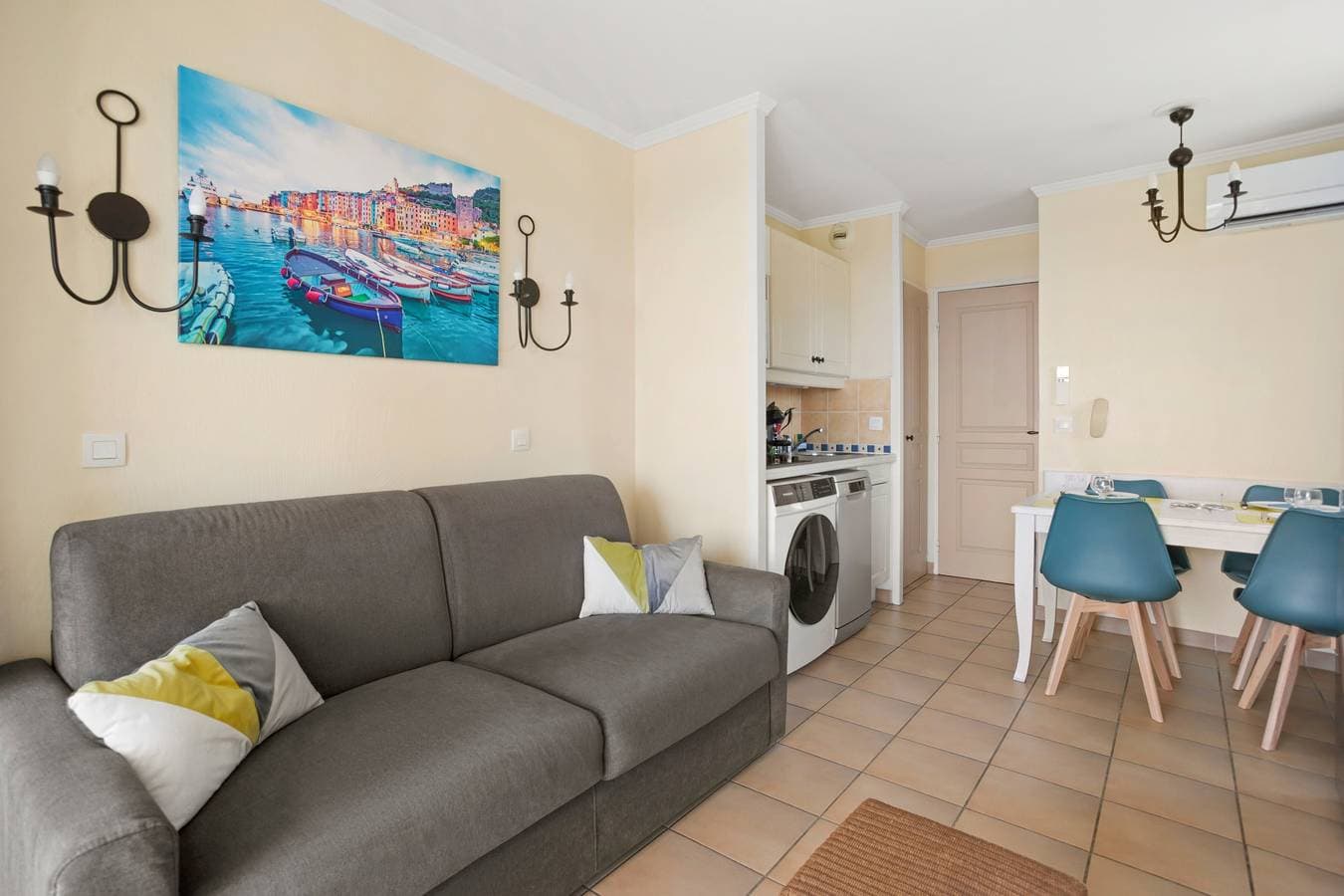 Foto 10 von 44: Ferienwohnung 'Grimaud 4 Personnes Clim Vue Mer' mit Meerblick, privater Terrasse und Klimaanlage