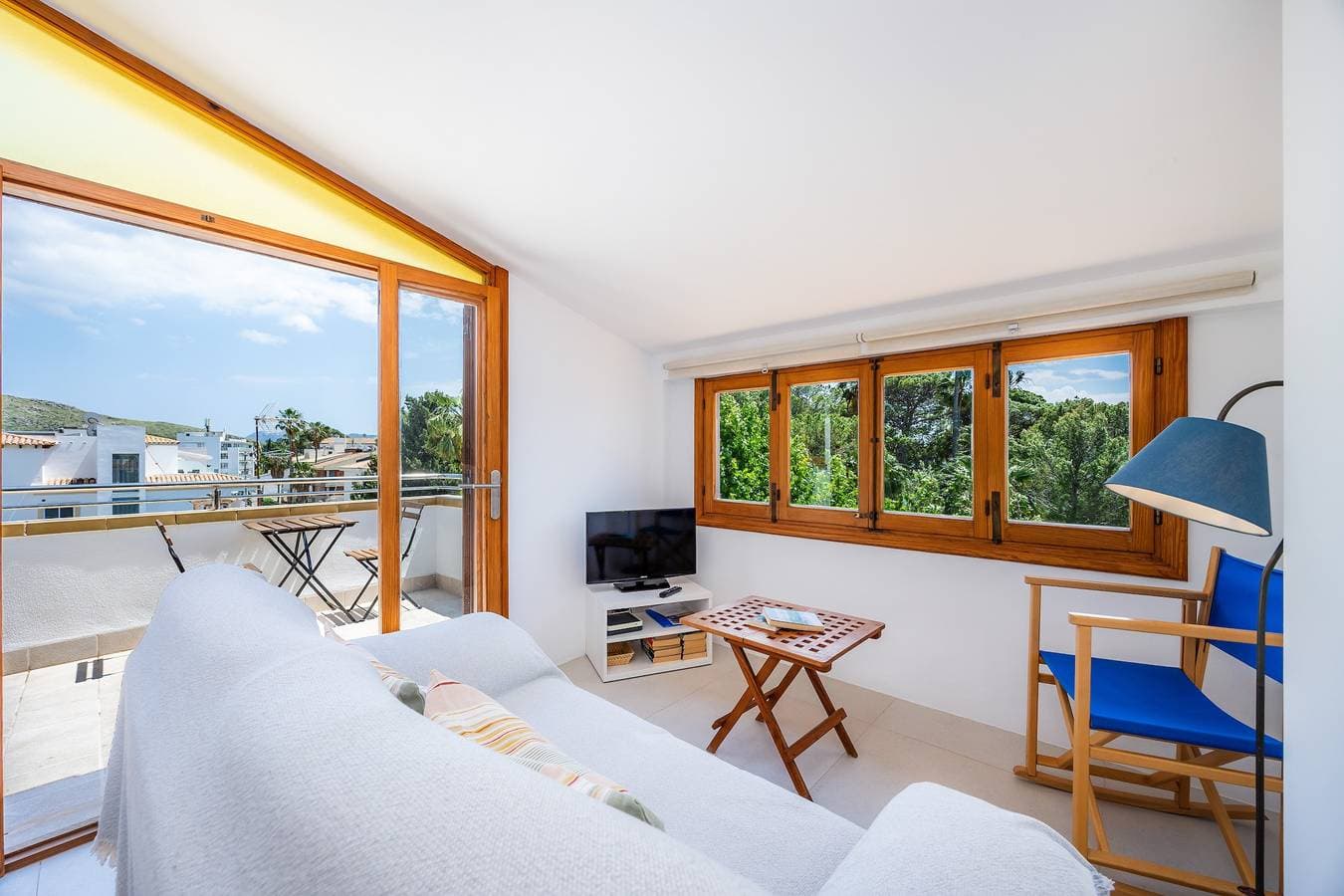 Foto 3 von 27: Ferienwohnung 'Faro Attic B' mit Meerblick, Wi-Fi und Klimaanlage