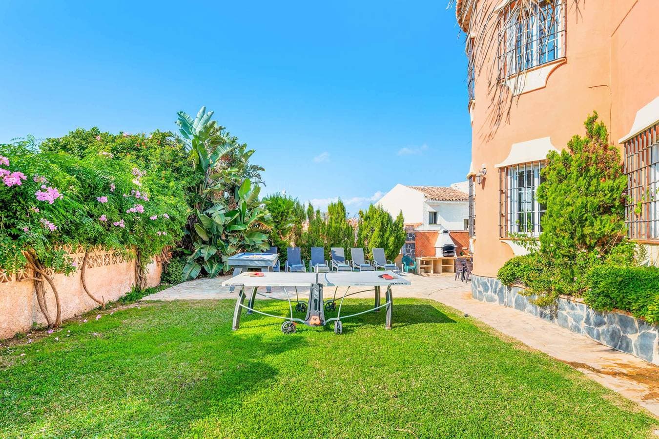 Foto 6 von 27: Villa für 14 Personen mit Terrasse