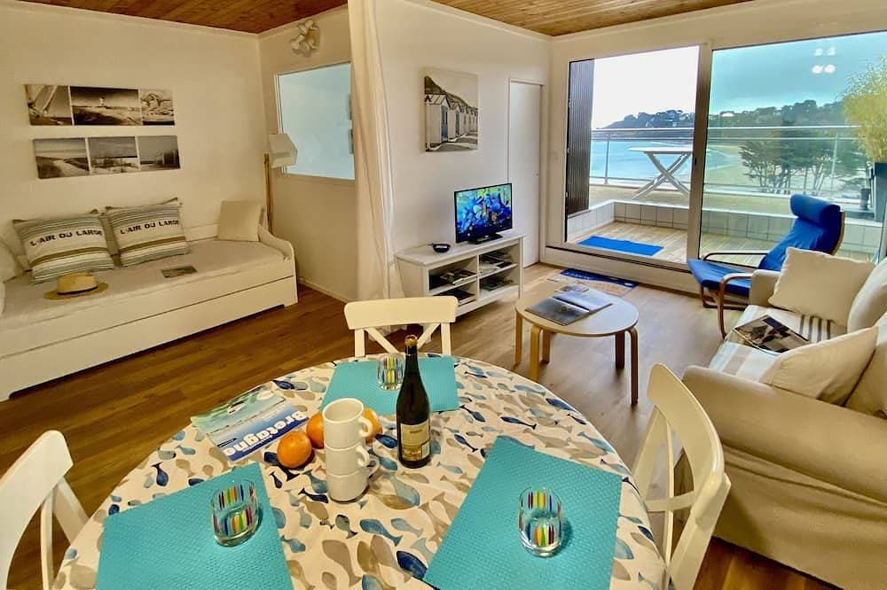 Foto 8 von 23: Apartment / sea view / beach 100m / private parking.