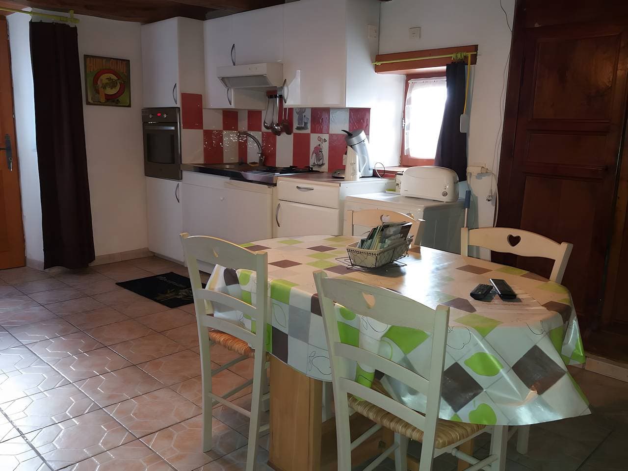 Foto 2 von 11: Petite Maisonnette Auvergnate mit Bergblick