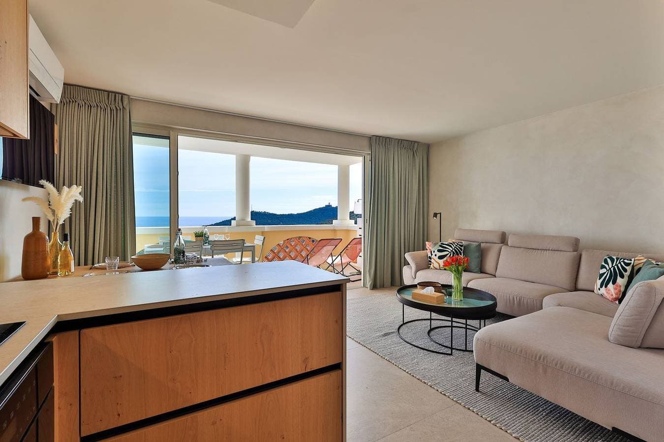 Foto 4 von 24: Modernes stilvolles Apartment für 4 Personen im Cap Esterel mit Meerblick