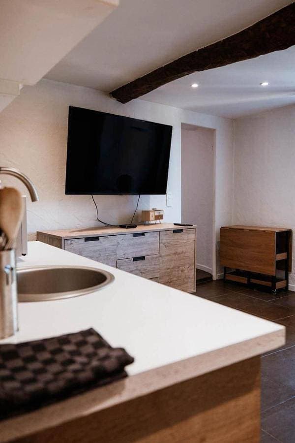 Foto 4 von 13: One-Bedroom Apartment