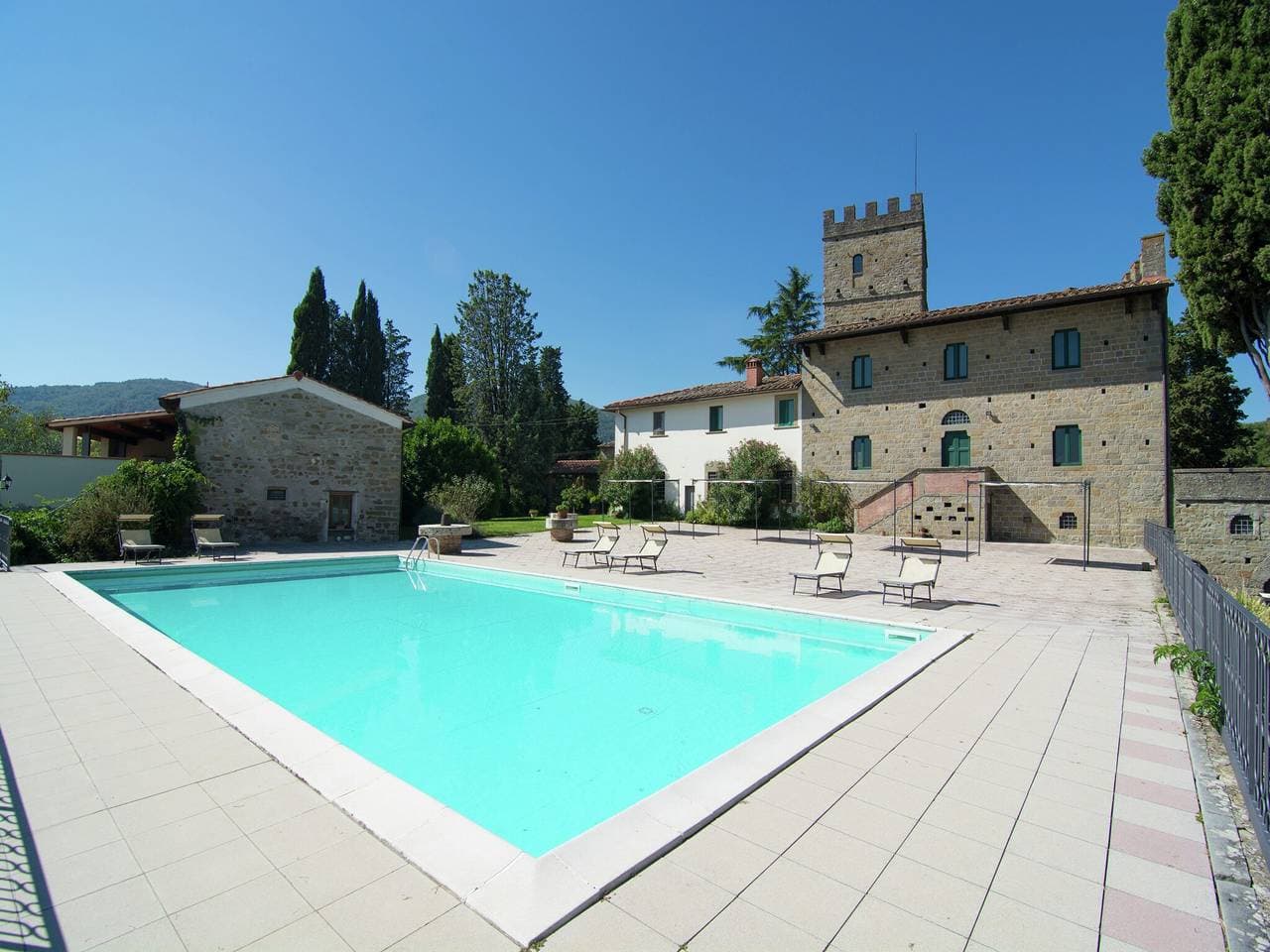 Foto 10 von 69: Malerisches Apartment mit Pool