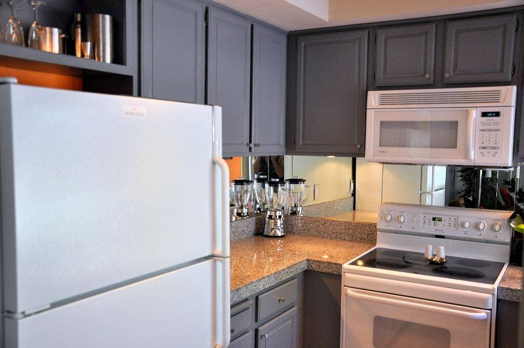 Foto 2 von 38: Modernist 1 Br, 2 Ba Condo in der Raquet Club-Kolonie! Palm Springs City Id # 1814
