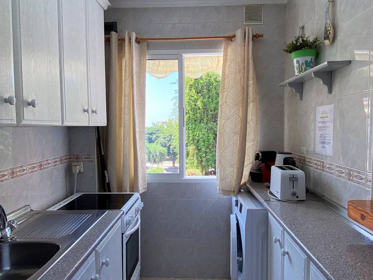 Foto 8 von 29: Appartement à Nerja pour 4 pers avec terrasse, piscine commune et près de la plage