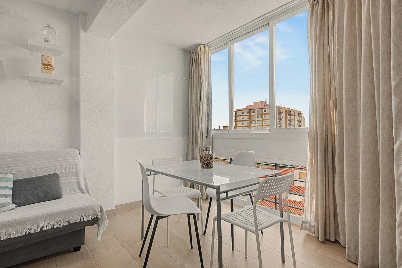 Foto 8 von 26: Studio-Apartment 'Sol Y Breeze' mit Meerblick, WLAN und Klimaanlage