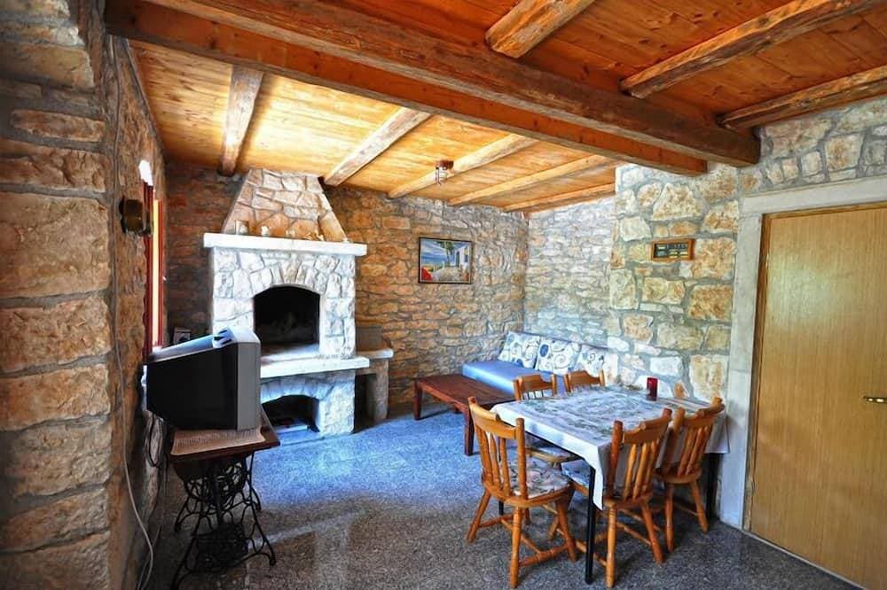 Foto 5 von 21: Seglerhaus -Traditionelles Istrien mit großem Olivengarten und Kamin